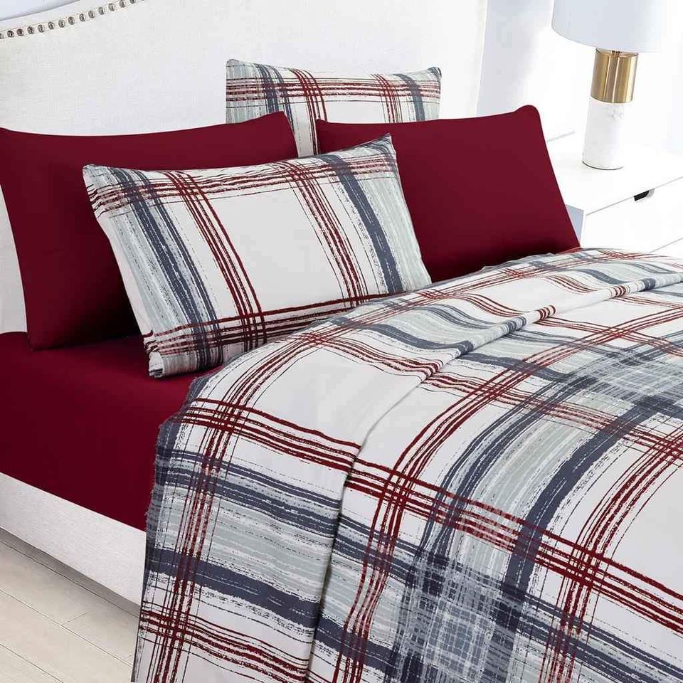6 Pcs Bedsheet Set -Hotel At Your Home - Maroon/White
