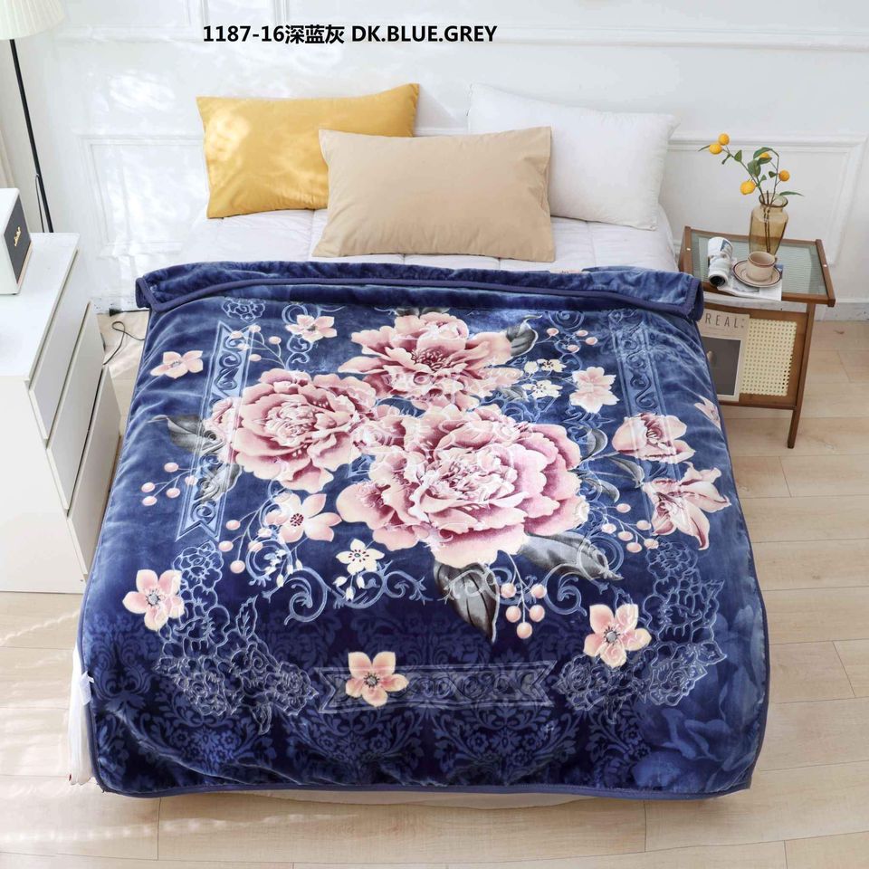 Luxurious Heavy winter Blanket, Embossed